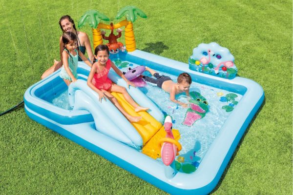 5 Best swimming pool gadgets for kids